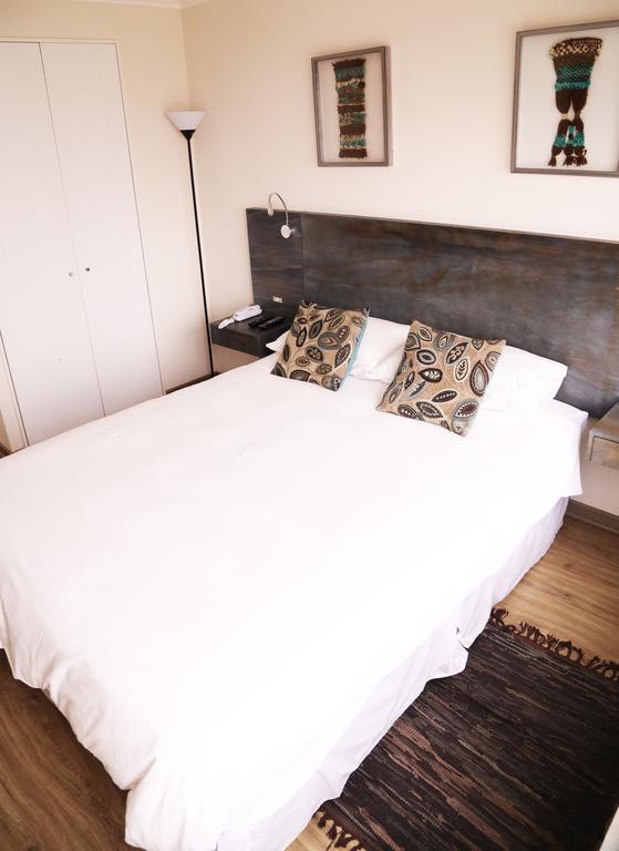 Plaza San Isidro Apartment Santiago Bilik gambar